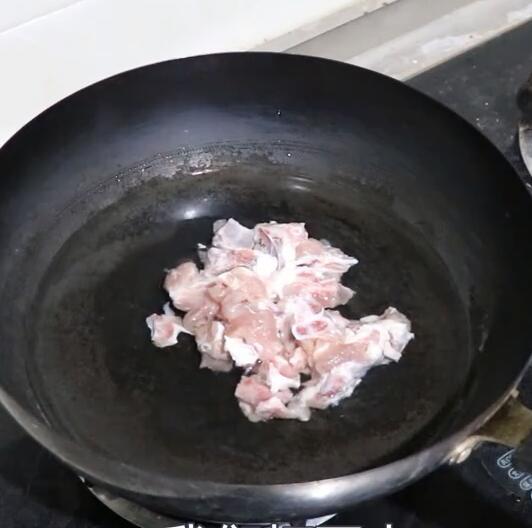 教你排骨焯水的正确方法,这样处理排骨一点血