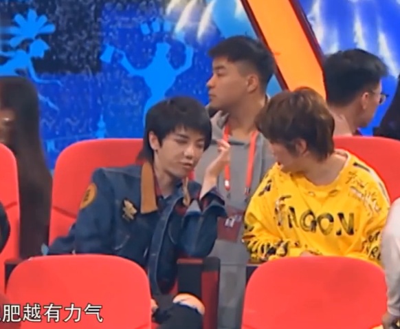 华晨宇减美女20斤,为此肥瘦发烧5次,马丽心疼半年舞v美女图片