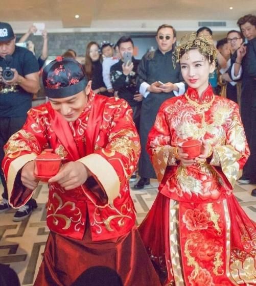 国内高定第一人,baby刘诗诗的婚服、董卿春晚