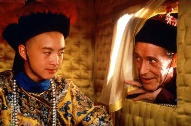 末代皇帝溥仪，真只有初中文化水平？专家：真实学历吓你一跳