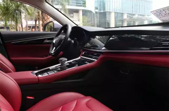 轿跑SUV杀出动力王,长安CS85 COUPE截胡吉利星越