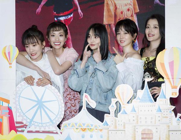 郑爽为新剧接受采访,自称和男友在一起后,自己