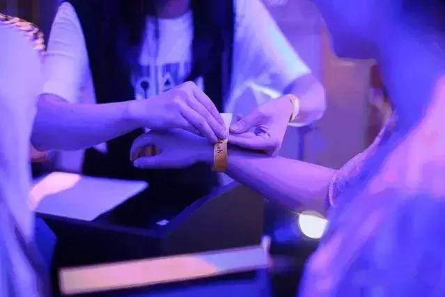 2019年会创意签到方式，拿走不谢！