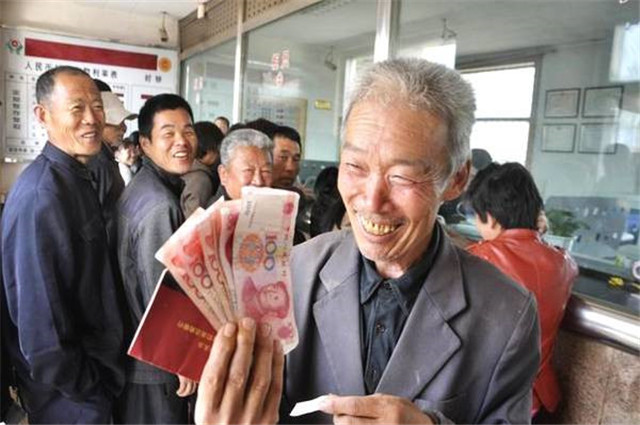 2019德州经济人物_2019达沃斯十大商业人物