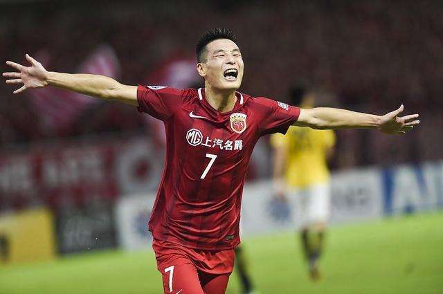 武球王要登陆西甲了?西班牙人曝签中国前锋 沪