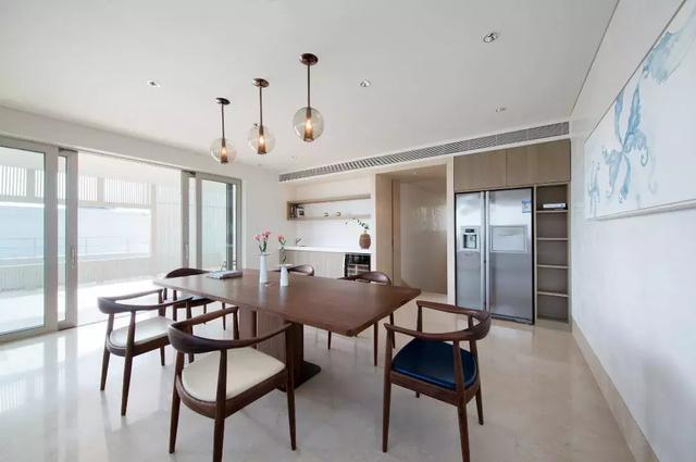 宁静自然的空间向往，使三亚海棠湾晋园拥有了非凡的别墅之美