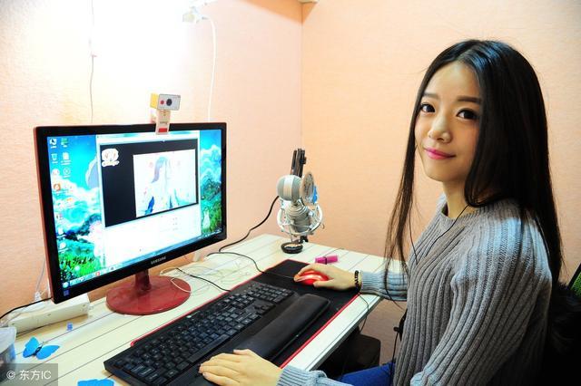 虽然映客虎牙直播陆续上市,但网红经济中我最