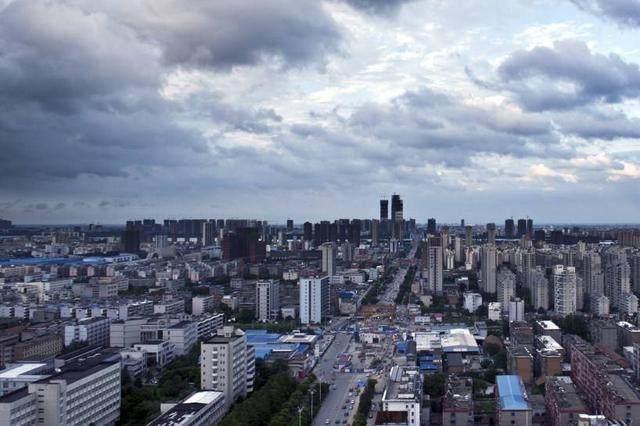 中国房价一直涨!四五线城市房价还要疯狂多久