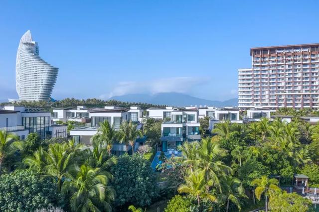 三亚极简白顶级度假别墅,更高一层的生活方式!