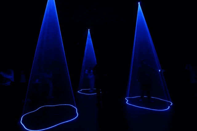 免费!魔幻光影,神奇水晶,炫彩科技.这个艺术展也太牛了吧!