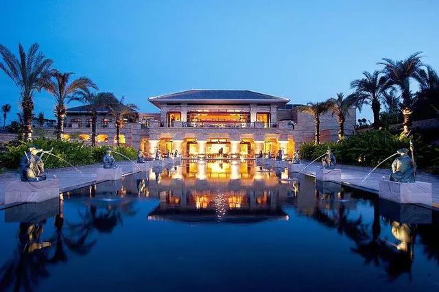 解锁三亚各种貌美泳池,享受狂欢清凉盛宴!