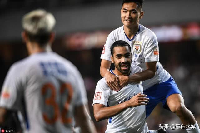 鲁能归化非华裔球员引发热议,用他还不如直接
