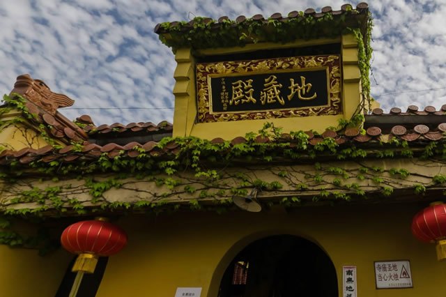 中国哪个寺庙最灵验中国十大最灵验的寺庙 中国哪个寺庙最灵验 中国十大最灵验的寺庙