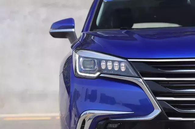 轿跑SUV杀出动力王,长安CS85 COUPE截胡吉利星越