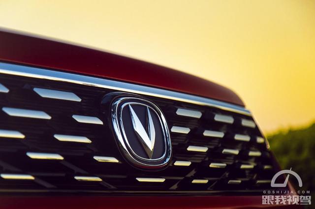 安全智能我都行 长安CS55让你爱上出行