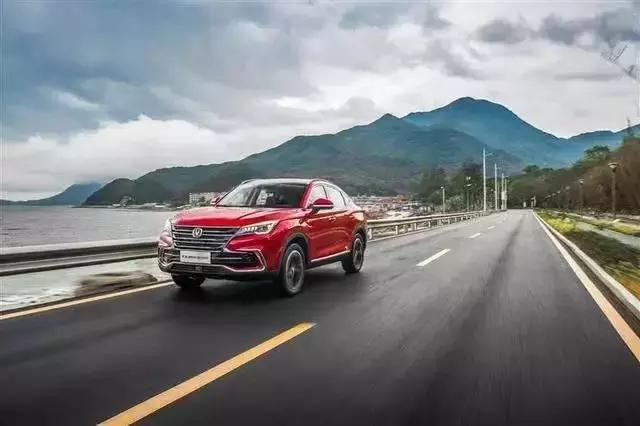 3�·�����SUV�ܴ�Ķ������������ϲ������