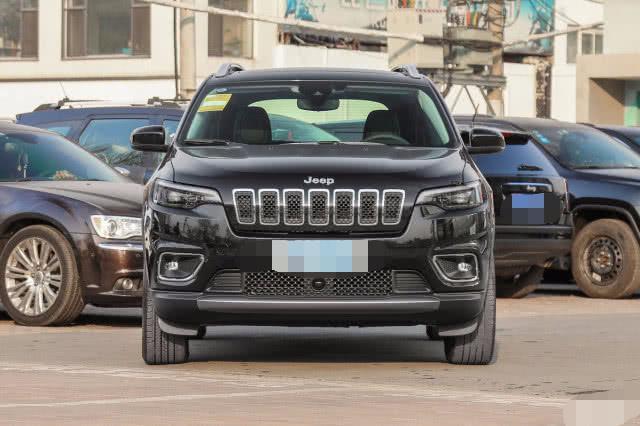 JEEP变聪明了，新车直降7万，配四驱，为哈弗H6捏把汗