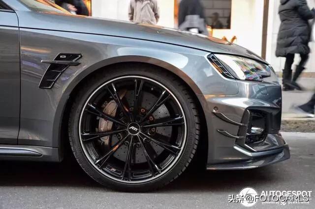 实拍|奥迪RS4-R ABT,熏黑车标太炸眼,这车谁能拒绝?