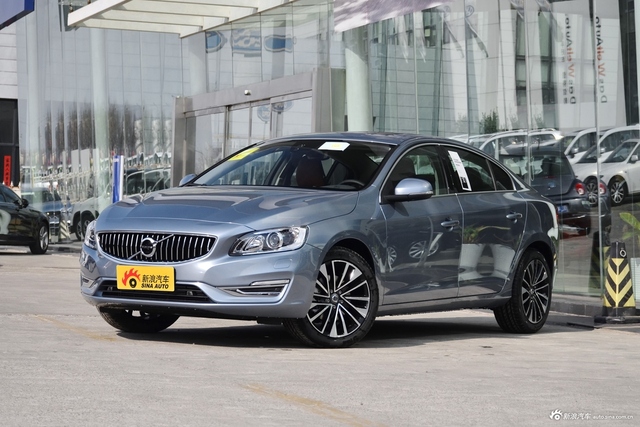 2018款沃尔沃S60L 2.0T自动T4智远进取版