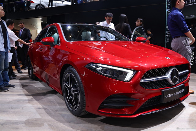 奔驰A级