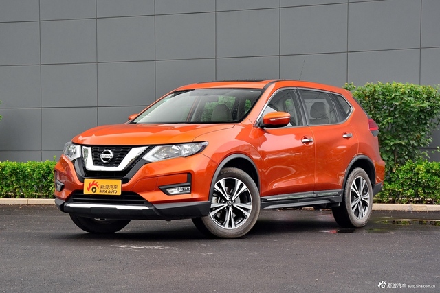 2017款奇骏2.5L自动CVT七座领先版 4WD