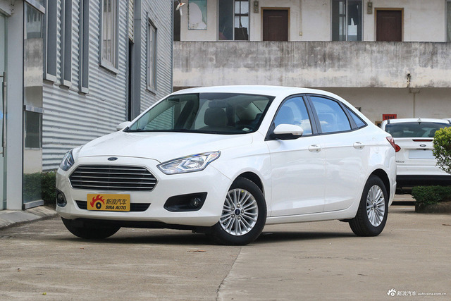 2017款福睿斯改款1.5L自动舒适型