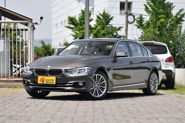 2018款宝马3系2.0T自动320Li 领先型豪华套装