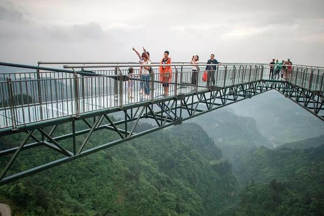 这里是重庆最火、最刺激的地方,分分钟把你吓