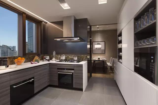 成都IFS里的国金豪庭,是一个可以拉近你与这