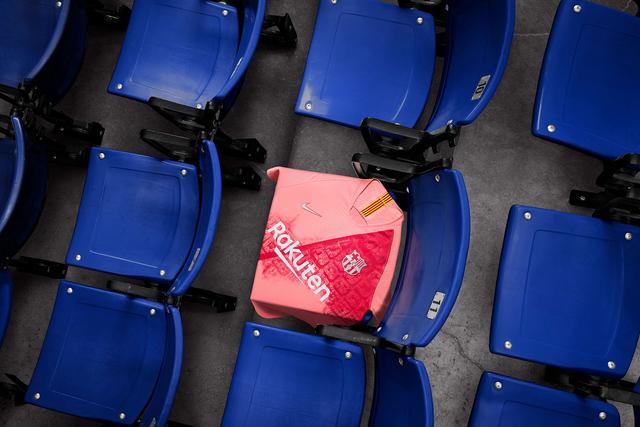 魅力之城!巴塞罗那2018\/19赛季第二客场球衣发