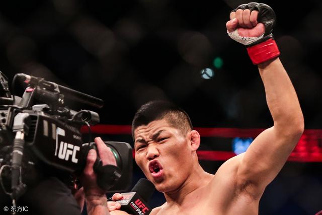 一龙呼吁勿忘国耻维护尊严,网友:去打徐晓冬和