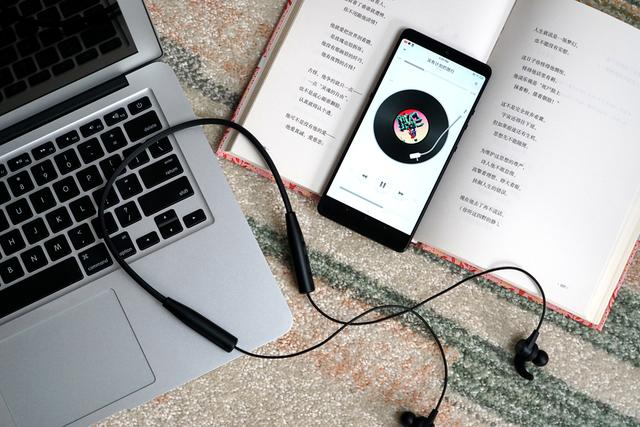 百元价位千元素质,爱国者再竖蓝牙耳机行业标