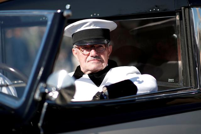 「外代一线」（14）老爷车齐聚为巴黎车展“庆生”