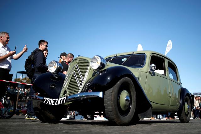 「外代一线」（6）老爷车齐聚为巴黎车展“庆生”