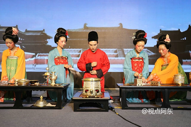 第六届西部茶产业博览会开幕 丝路陕茶成新亮