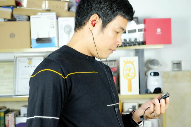 TFZ Queen锦瑟香也耳机不再让千元耳机只是