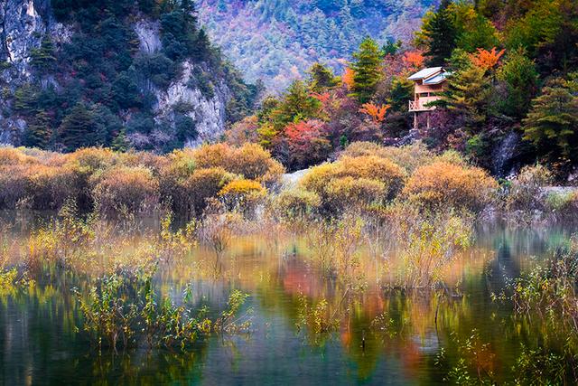 天池之水清可见底黄林沟披彩美的迷人文县大山深处山美景真多