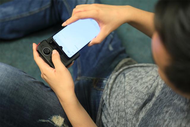 华为mate 20玩王者荣耀轻松连招秒换装,北通G