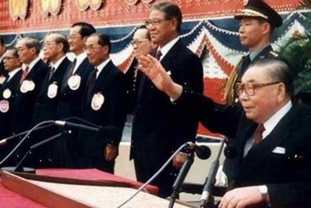 蒋介石最后一个孙子回乡祭祖，看祖宅要买票，临终遗言感动全国人