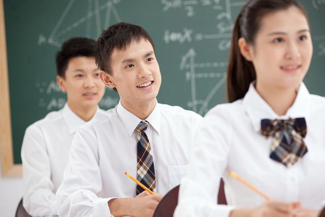 2018成都铁路局招聘新政策及员工福利待遇