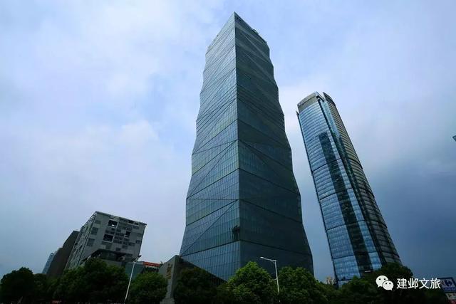 南京建鄴區(qū)榮獲“2018中國最具競爭力會獎強區(qū)”獎！