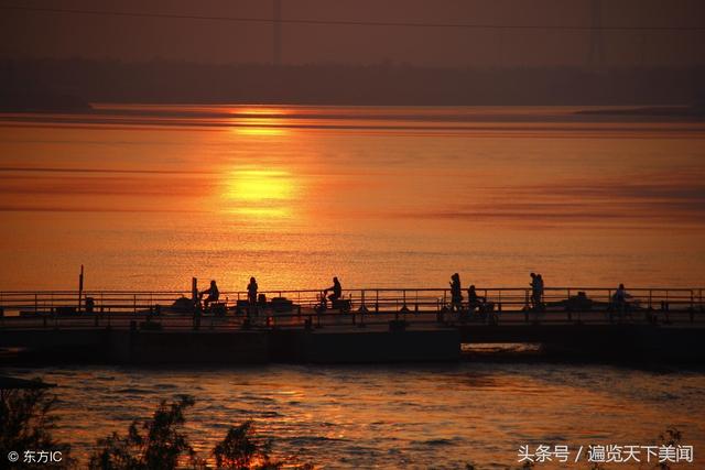 长河落日圆