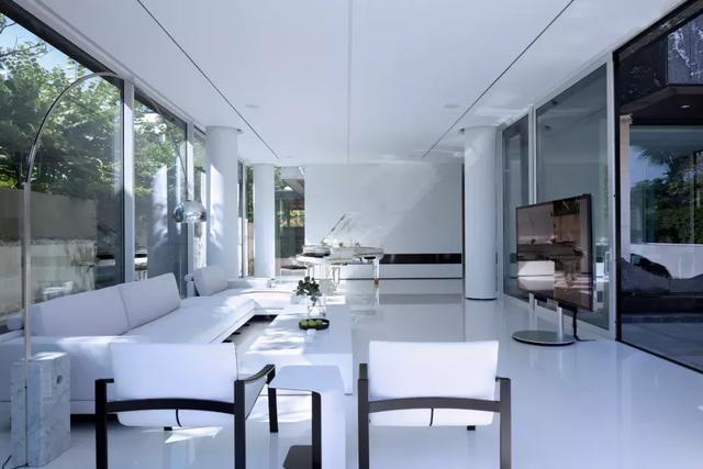 三亚极简白顶级度假别墅,更高一层的生活方式!