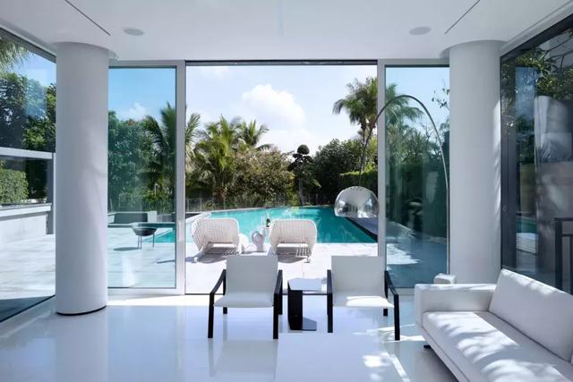 三亚极简白顶级度假别墅,更高一层的生活方式!