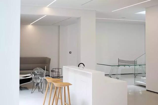 三亚极简白顶级度假别墅,更高一层的生活方式!