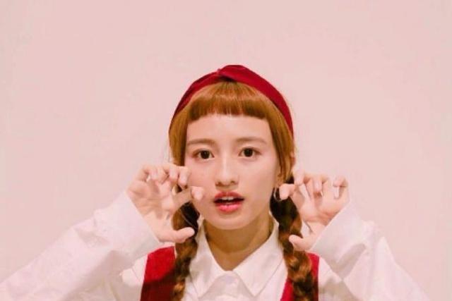 苏姓有多少人口_女孩,微笑,草坪,面孔,欢乐,儿童,快乐的孩子们,牙齿,脸,无罪(2)