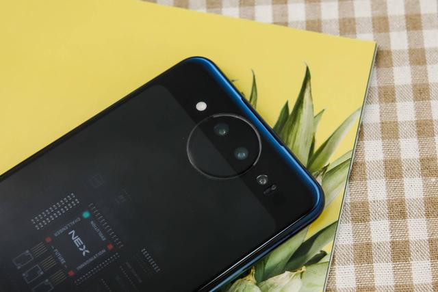 2018年手机市场总出货量下降14%vivo却上涨9%创新成果令人钦佩 2018年手机市场总出货量下降14% vivo却上涨9% 创新成果令人钦佩