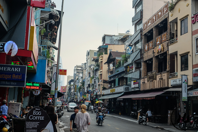 许多中国人跑到这个国家买老婆,说便宜,东北人组团来,你怎么看 许多中国人跑到这个国家买老婆,说便宜,东北人组团来,你怎么看