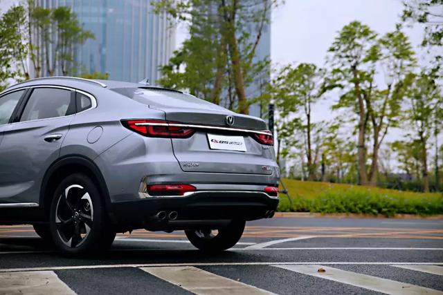 ����2.0T+����8AT �Լݳ���CS85 COUPE