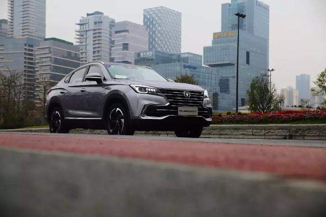 ����2.0T+����8AT �Լݳ���CS85 COUPE